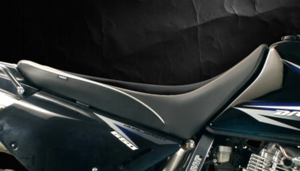 SUZUKI - DR 650 - World Sport Performance Seat Height Comparison